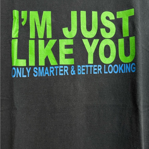 Fruit of the Loom navy blue Tee with Green and Blue Print - Picture 4 of 5